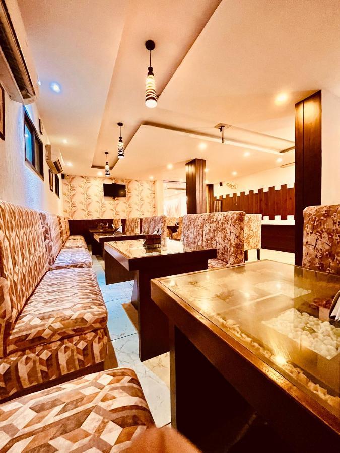 Hotel The Onix Dehradun Luaran gambar