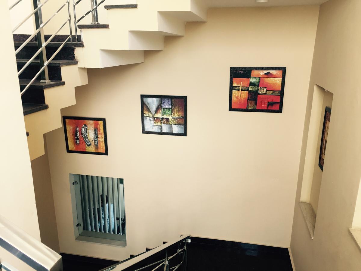 Hotel The Onix Dehradun Luaran gambar